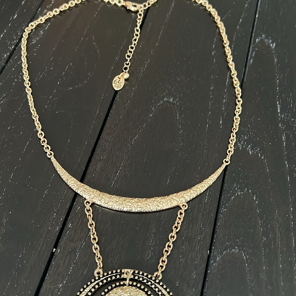 Statement Necklace - Picture 4 of 6